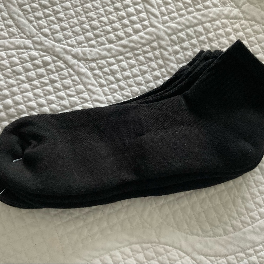 Mens low athletic socks. 3 pairs